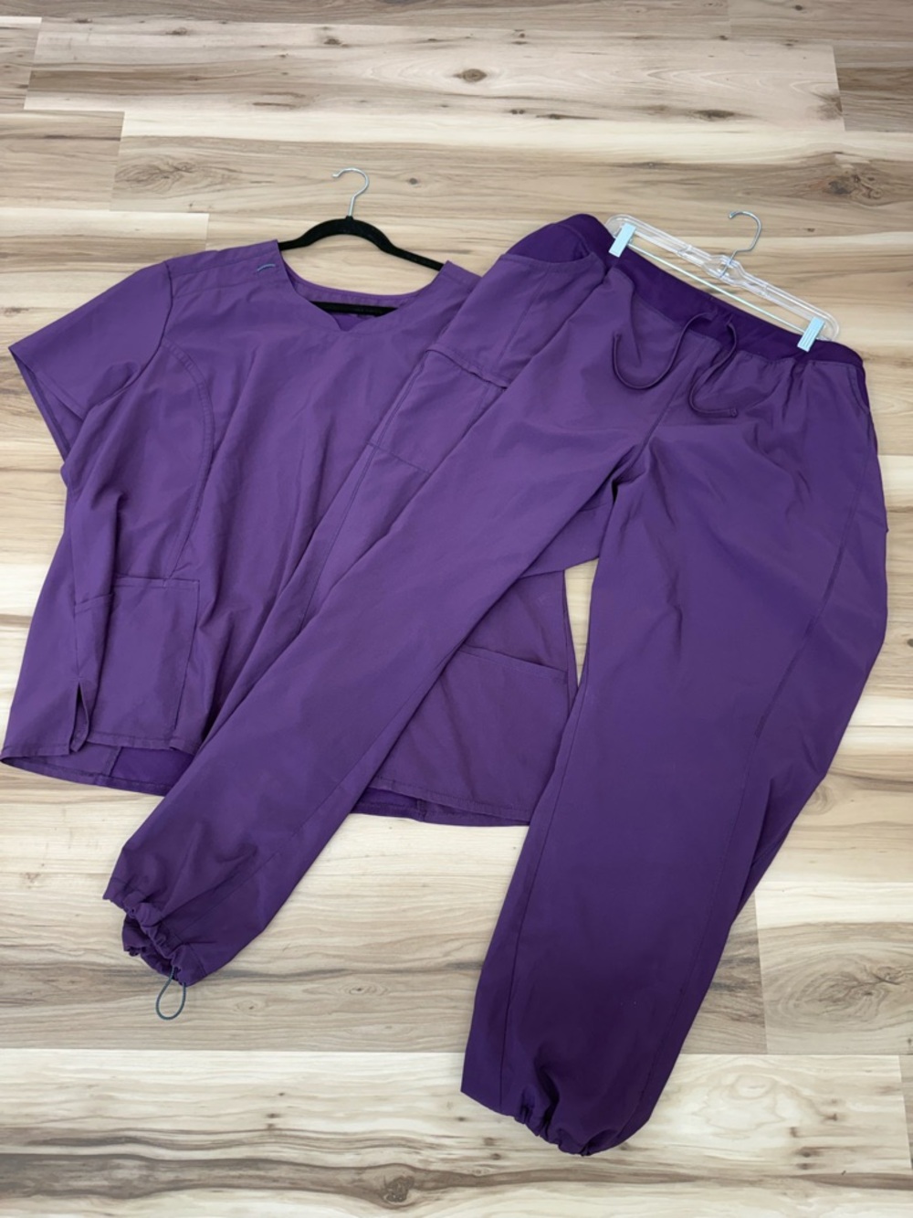 Cherokee Infinity purple scrub set L27